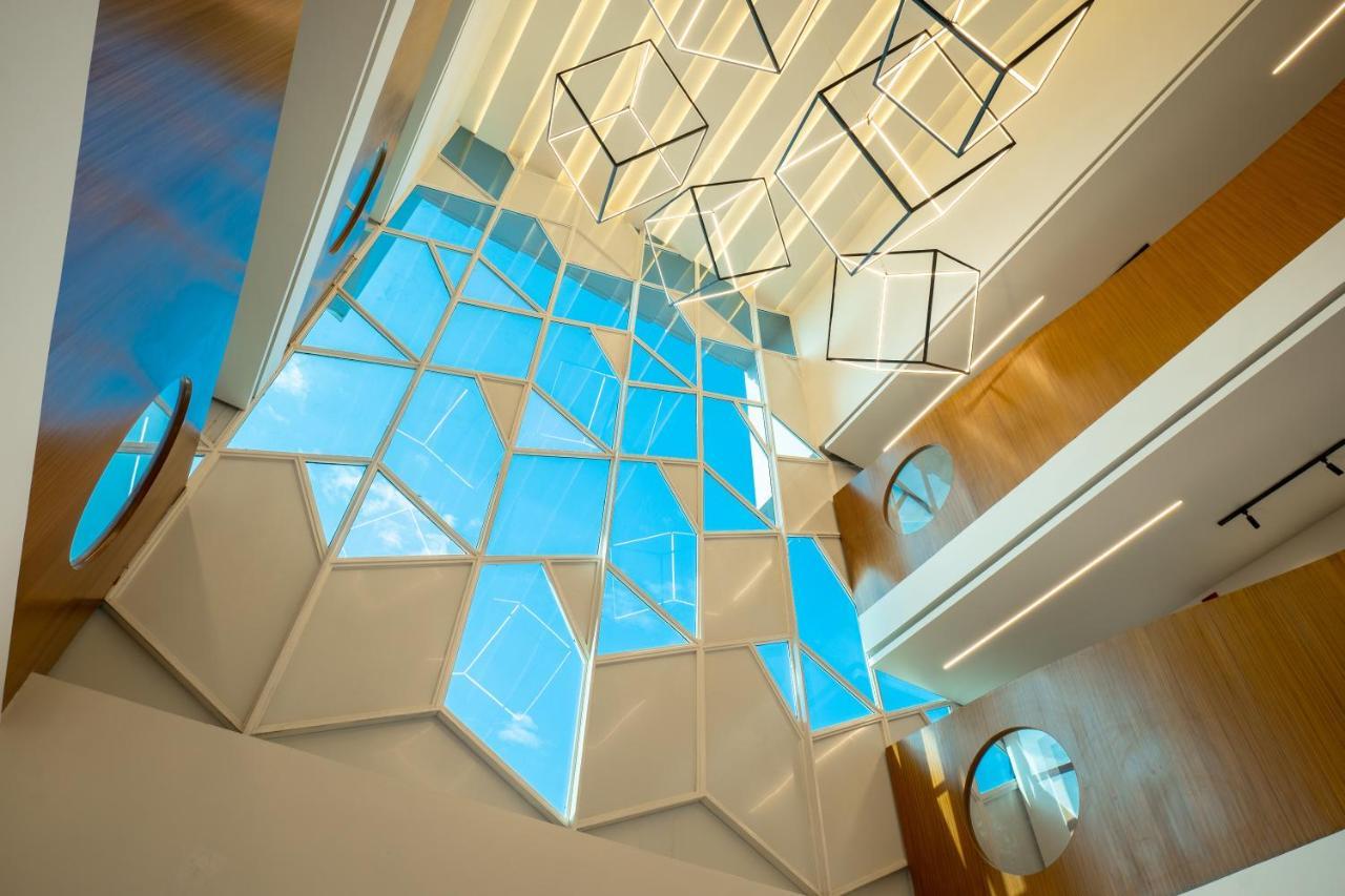 Clubway Grand A Boutique Hotel Jorhāt المظهر الخارجي الصورة
