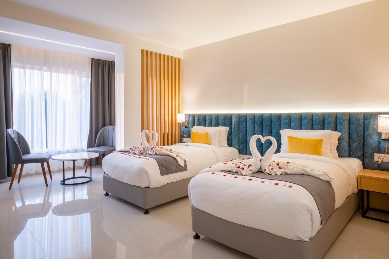 Clubway Grand A Boutique Hotel Jorhāt المظهر الخارجي الصورة