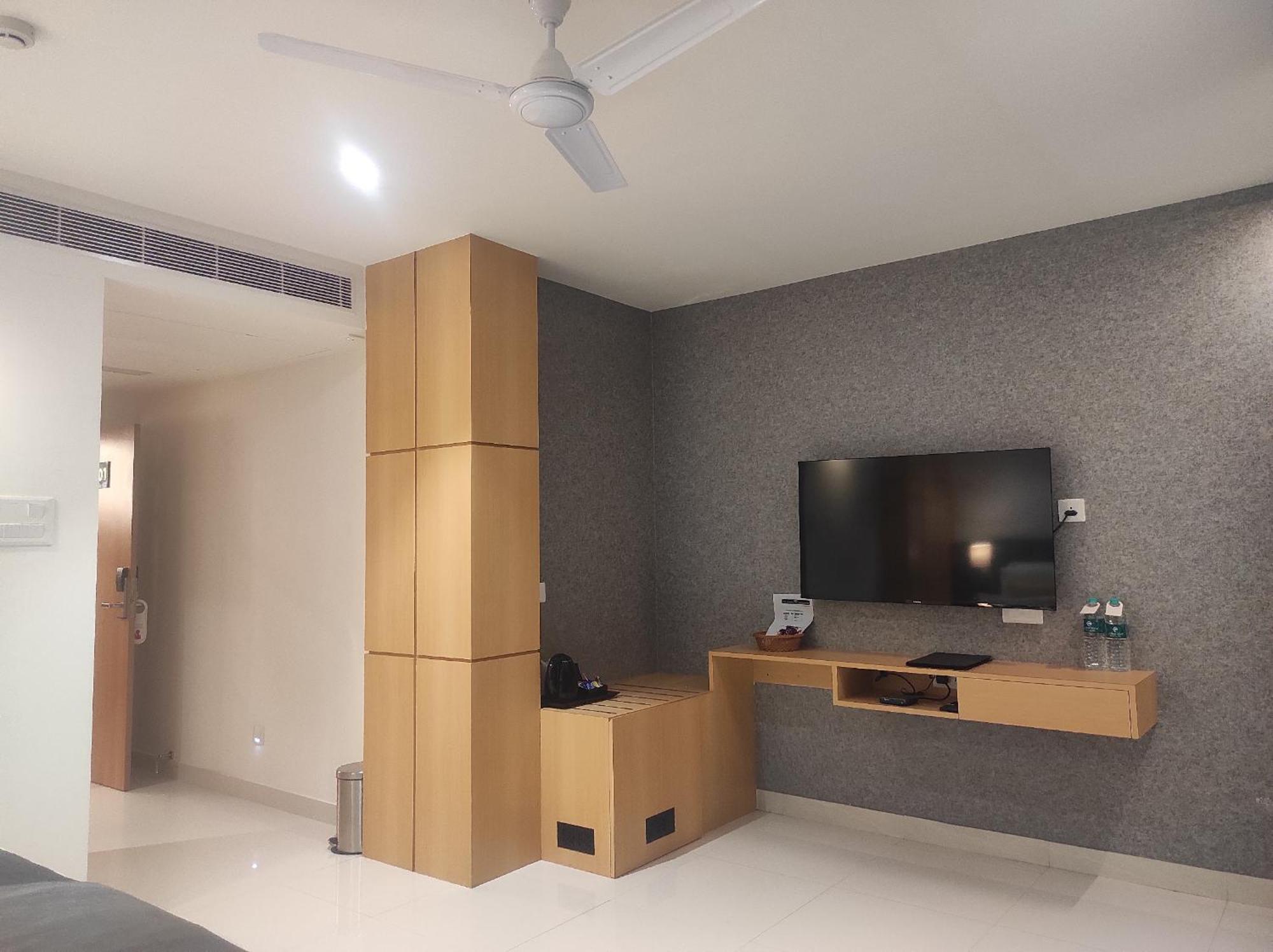 Clubway Grand A Boutique Hotel Jorhāt المظهر الخارجي الصورة